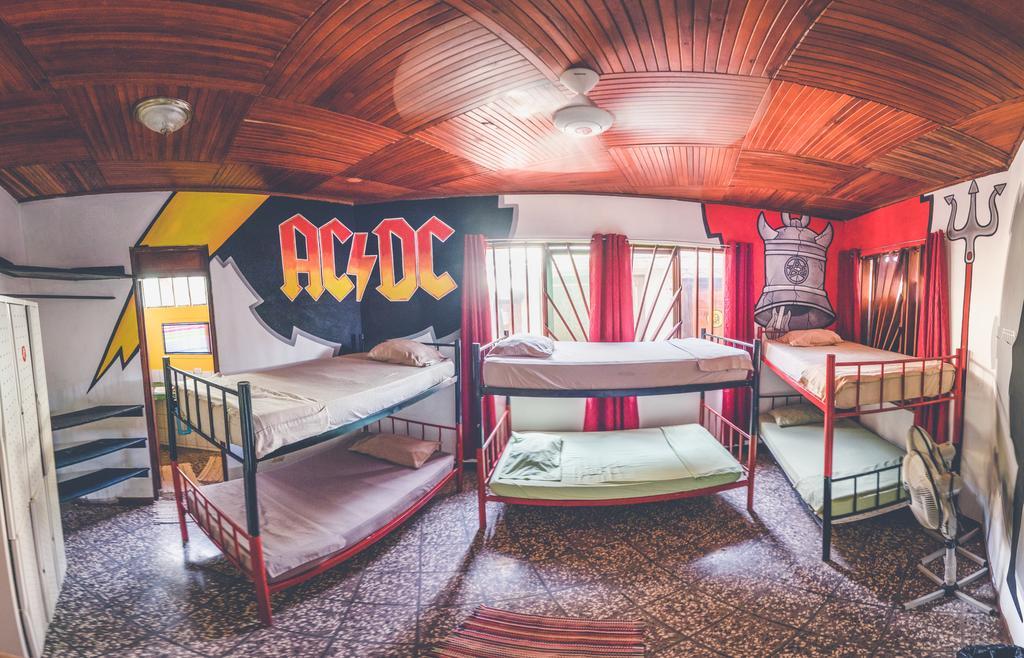 Pura Vida Hostel Tamarindo Ngoại thất bức ảnh