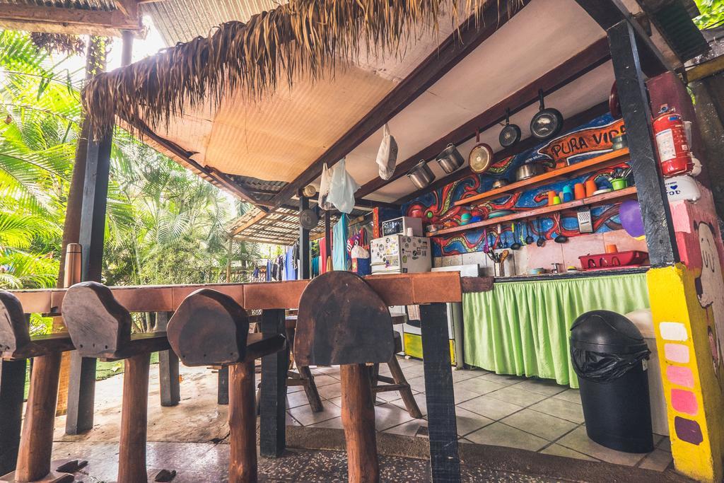 Pura Vida Hostel Tamarindo Ngoại thất bức ảnh